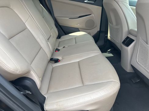 Used 2017 Hyundai Tucson SE Plus FWD image 15