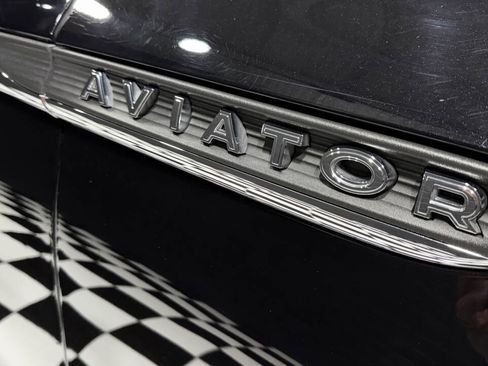 Used 2021 Lincoln Aviator AWD image 18
