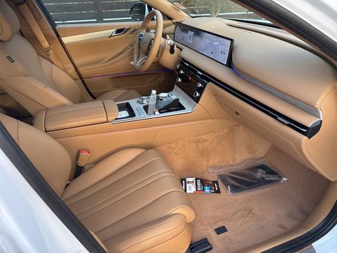 New 2026 Genesis G80 2.5T Advanced image 11