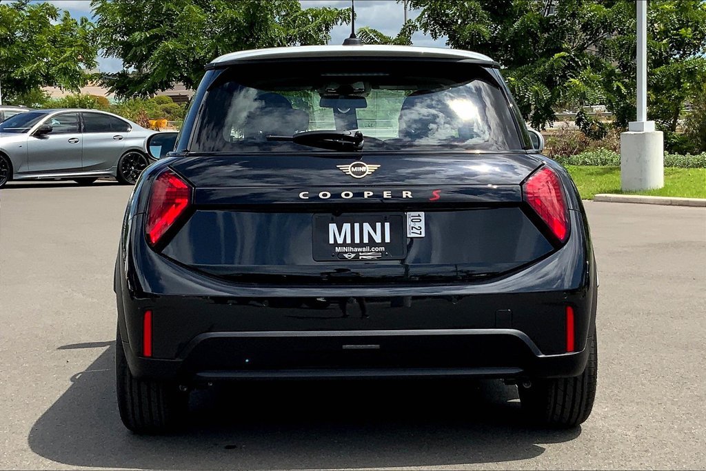 Used 2026 MINI Cooper S FWD image 4