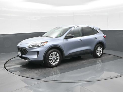 Used 2022 Ford Escape SE w/ Convenience Package image 4