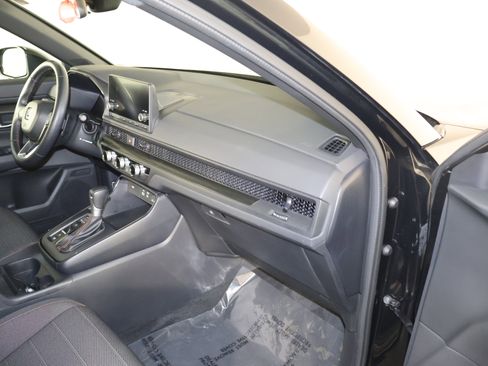 Used 2025 Honda CR-V Sport image 41