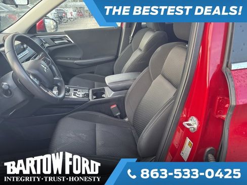 Used 2024 Mitsubishi Outlander ES image 9