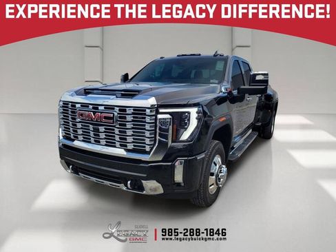 New 2026 GMC Sierra 3500 Denali w/ Denali Reserve Package AWD/4WD image 1