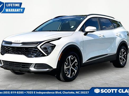 Used 2025 Kia Sportage EX w/ EX Premium Package AWD/4WD image 3