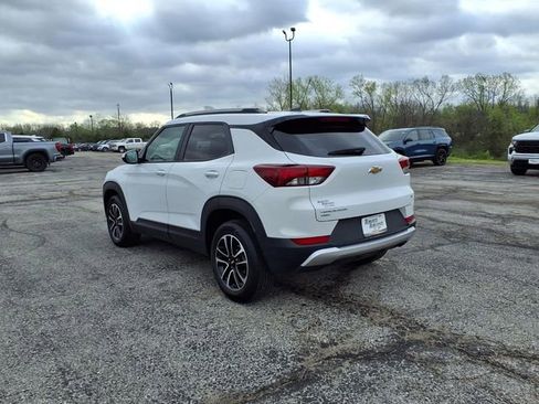 Used 2025 Chevrolet TrailBlazer LT AWD/4WD image 27