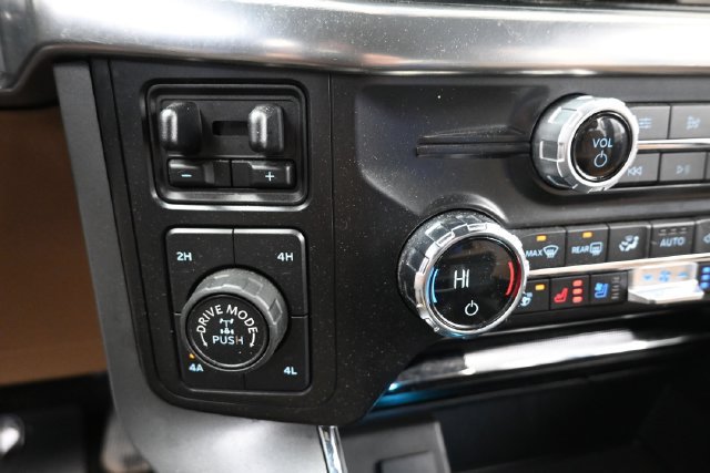 Used 2021 Ford F150 Lariat w/ Equipment Group 502A High AWD/4WD image 15
