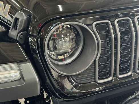 Used 2024 Jeep Wrangler Unlimited Rubicon 392 w/ Dual Top Group image 32