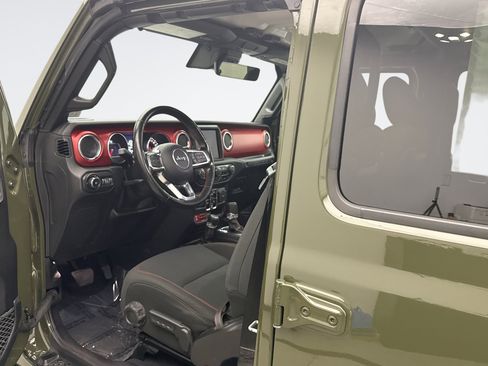 Used 2021 Jeep Wrangler Unlimited Rubicon image 10