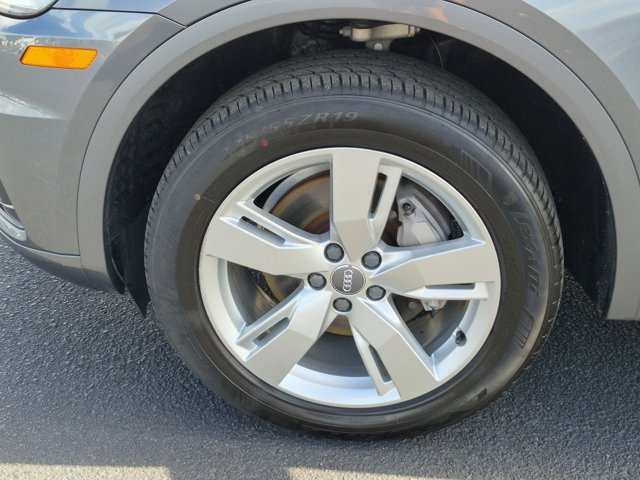 Used 2018 Audi Q5 2.0T Premium w/ Convenience Package AWD/4WD image 22