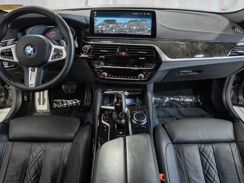 Used 2021 BMW M550i xDrive w/ Premium Package image 29