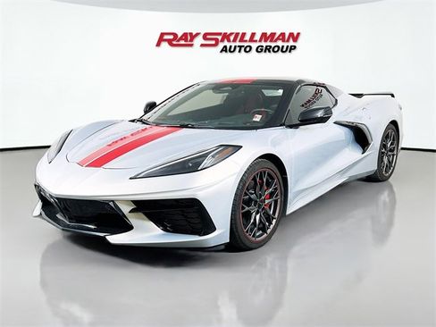 Used 2024 Chevrolet Corvette Stingray Preferred Conv w/ 2LT image 3