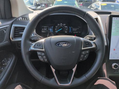 Certified 2024 Ford Edge Titanium w/ Equipment Group 301A AWD/4WD image 35