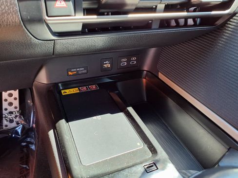 Certified 2025 Toyota Camry SE FWD image 24