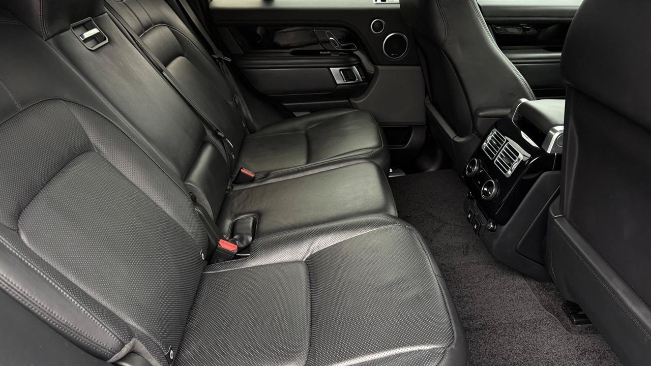 Used 2021 Land Rover Range Rover P525 Westminster Edition AWD/4WD image 37