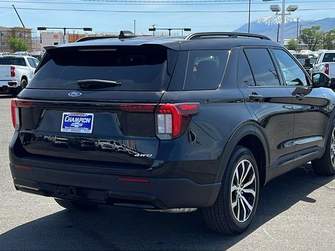 Used 2025 Ford Explorer ST-Line AWD/4WD image 5