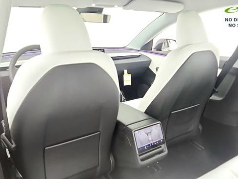 Used 2026 Tesla Model 3 RWD image 44