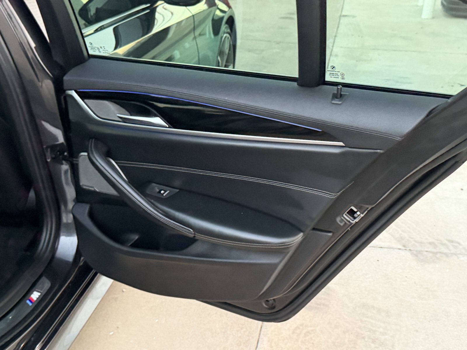 Used 2018 BMW M550i xDrive w/ Driving Assistance Package AWD/4WD image 34