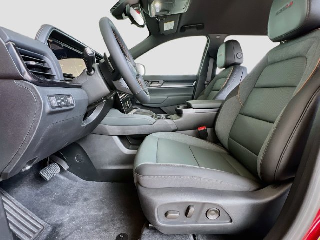 New 2027 GMC Terrain AT4 w/ Convenience Package III AWD/4WD image 15
