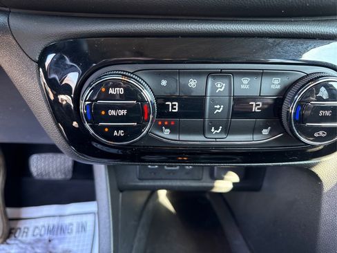 Used 2023 Buick Encore GX Select w/ Sport Touring Package image 33