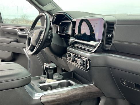 Used 2023 Chevrolet Silverado 1500 LTZ w/ Z71 Off-Road Package image 29