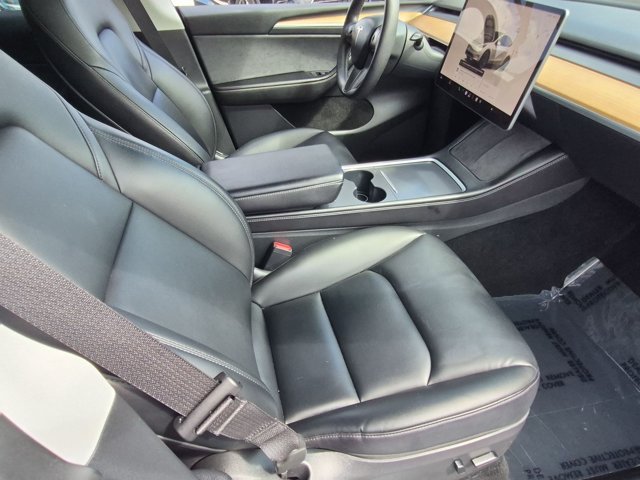 Used 2022 Tesla Model Y Long Range AWD/4WD image 22