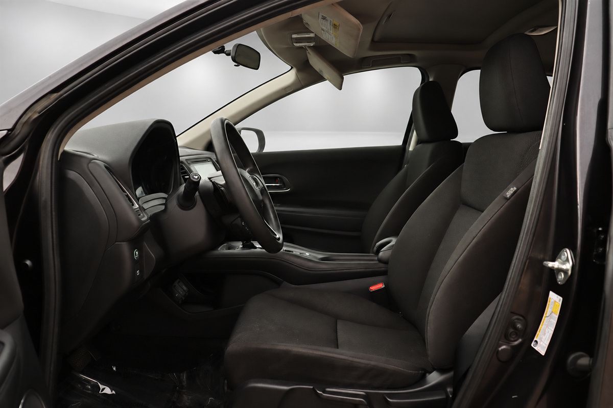 Used 2018 Honda HR-V EX image 25