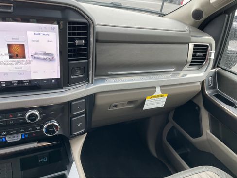 New 2025 Ford F250 Platinum w/ Platinum Plus Package image 30