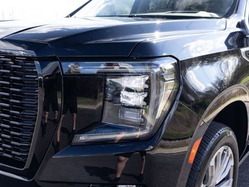 Used 2021 GMC Yukon Denali w/ Denali Ultimate Package image 15