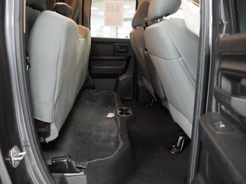 Used 2014 RAM 1500 Express image 28