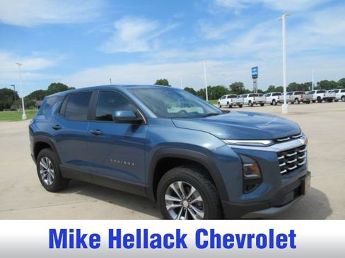 Used 2026 Chevrolet Equinox LT w/ Convenience Package II FWD image 1