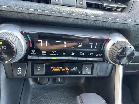 Certified 2022 Toyota RAV4 XLE Premium AWD/4WD image 10