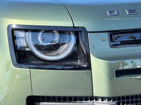 New 2026 Land Rover Defender 130 X-Dynamic SE AWD/4WD image 10