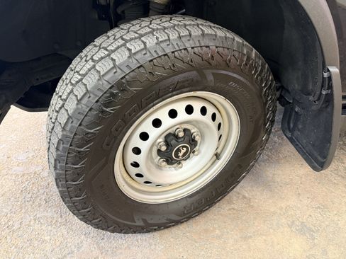 Used 2021 Ford Bronco 2-Door AWD/4WD image 4