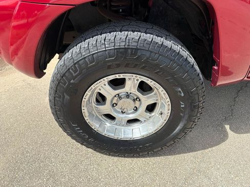 Used 2005 Toyota Tacoma PreRunner RWD image 9