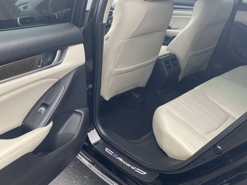Used 2018 Honda Accord EX-L image 6