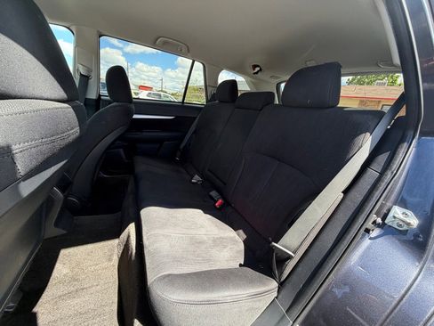 Used 2013 Subaru Outback 2.5i Premium AWD/4WD image 8