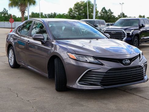 Used 2023 Toyota Camry LE FWD image 24