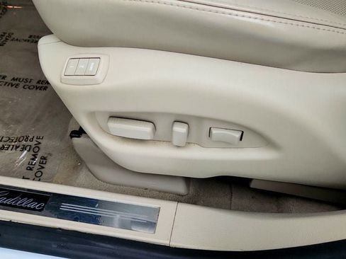 Used 2016 Cadillac SRX Luxury w/ Driver Awareness Package FWD image 12