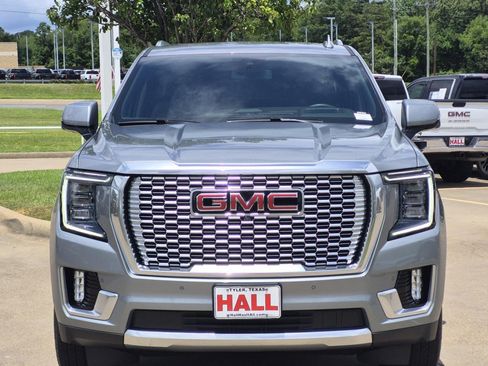Certified 2024 GMC Yukon XL Denali AWD/4WD image 2