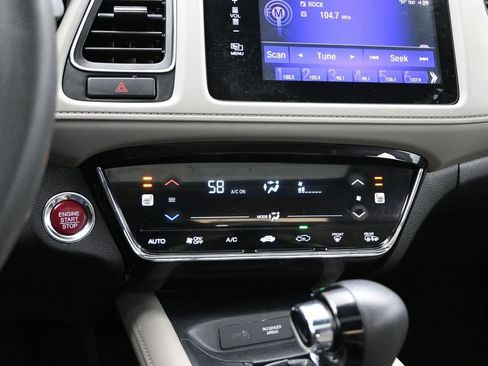 Certified 2017 Honda HR-V EX image 48