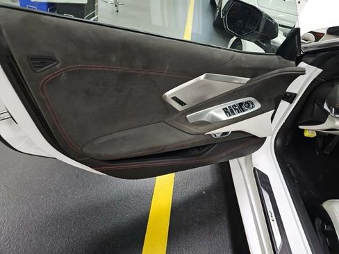 Used 2023 Chevrolet Corvette Stingray Premium Conv w/ Z51 Performance Package RWD image 14