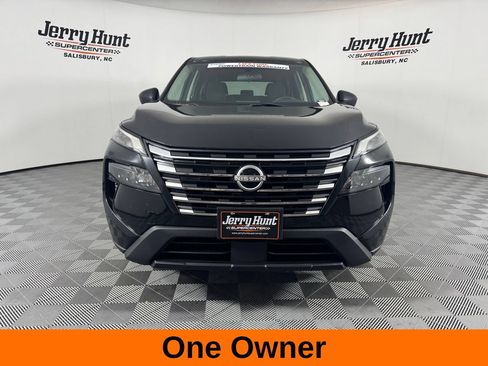 Used 2024 Nissan Rogue S AWD/4WD image 4
