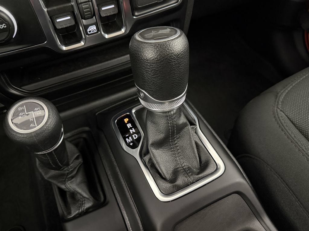 Used 2023 Jeep Wrangler Unlimited w/ 8.4" Radio Group AWD/4WD image 39