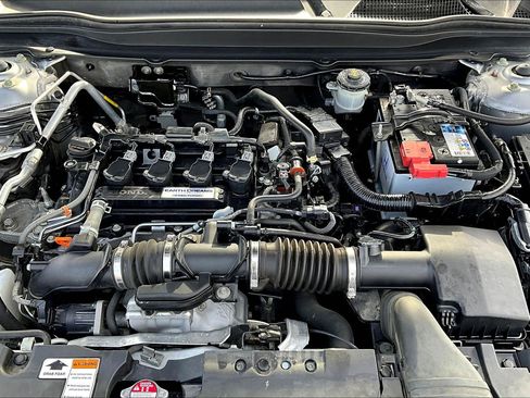 Used 2018 Honda Accord Touring image 31