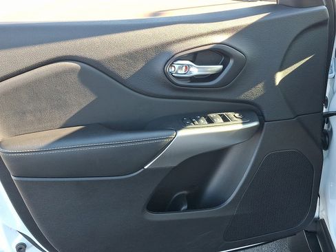 Certified 2021 Jeep Cherokee Latitude Lux 80th Anniv w/ Quick Order Package 26U 80TH image 12