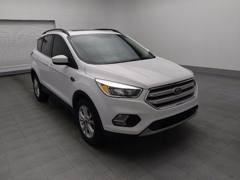 Used 2018 Ford Escape SE FWD image 13