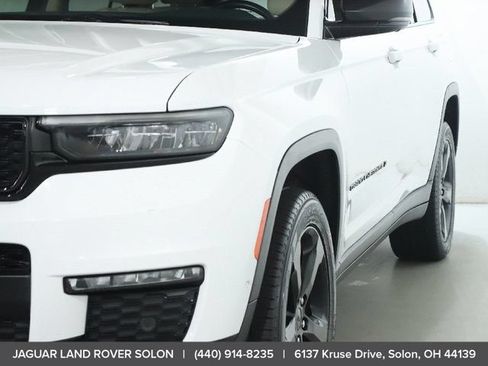 Used 2022 Jeep Grand Cherokee L Limited w/ Luxury Tech Group II AWD/4WD image 14