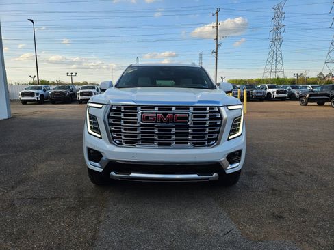 New 2026 GMC Yukon Denali image 9