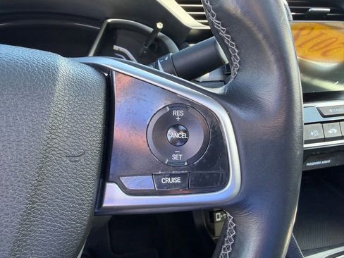 Used 2018 Honda Civic EX-T image 17